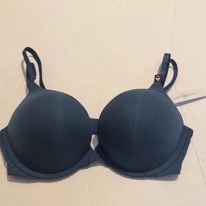 New Victoria Secret T-Shirt Push-Up Plunge Effect Blue Women's Bra- 34C